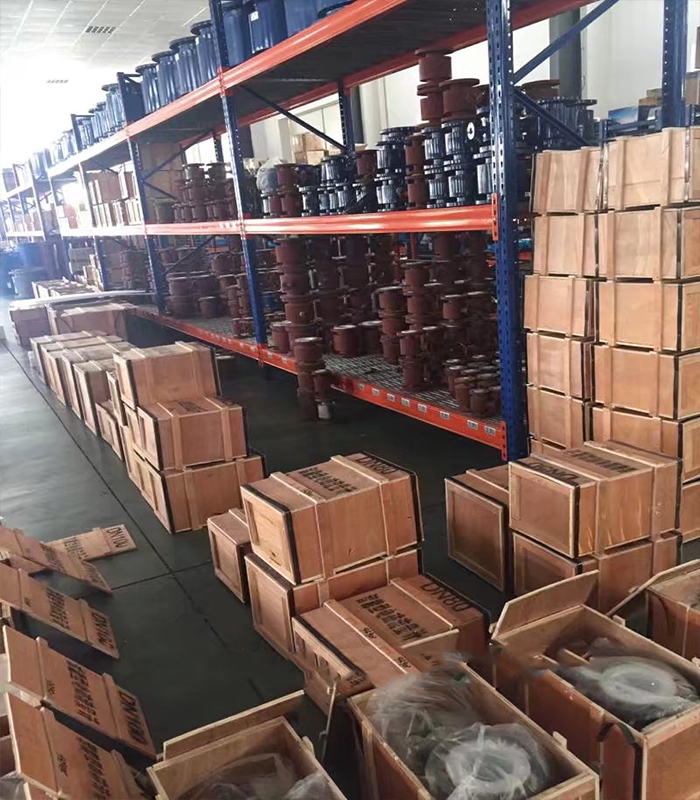 仪器仪表仓储一角