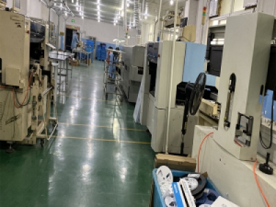 仪器仪表电子元件加工车间